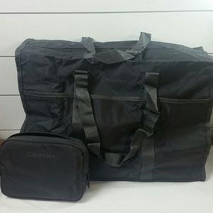 Calvin Klein unisex weekend travel bag and pouch